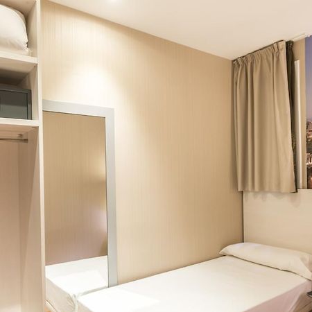 Hostal Bcn Ramblas Barcelona Eksteriør billede