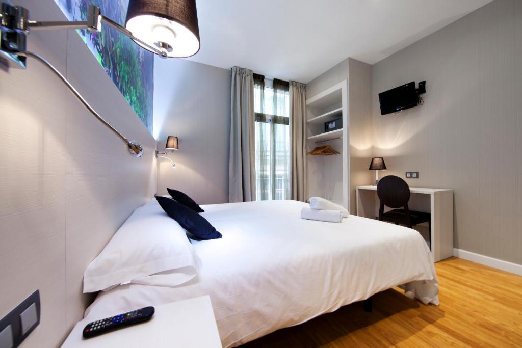 Hostal Bcn Ramblas Barcelona Værelse billede