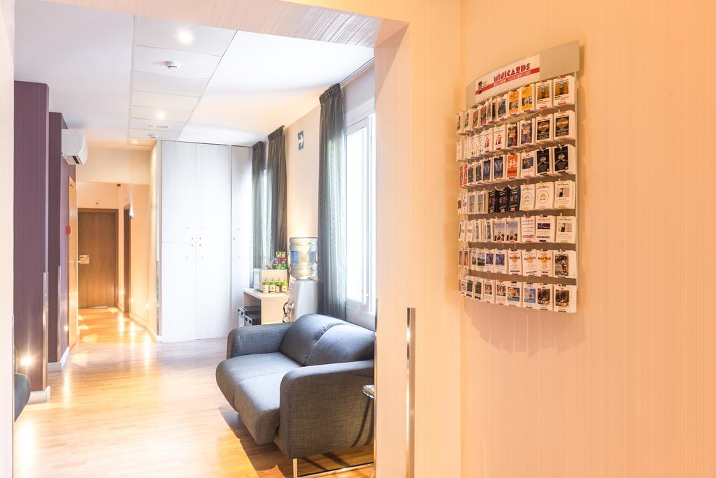 Hostal Bcn Ramblas Barcelona Eksteriør billede