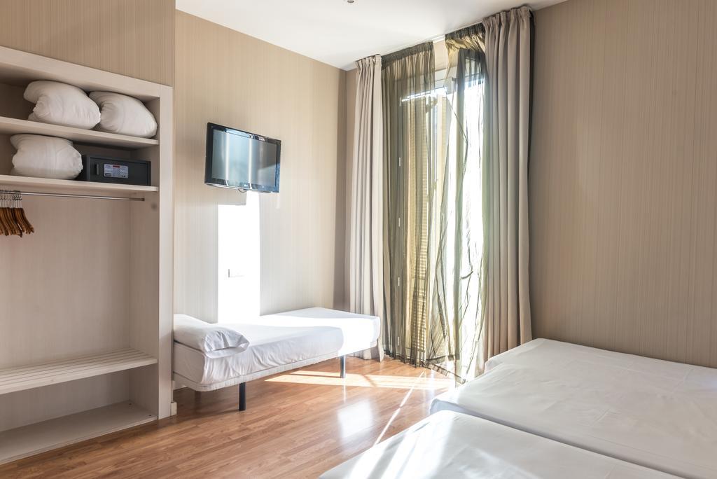 Hostal Bcn Ramblas Barcelona Eksteriør billede
