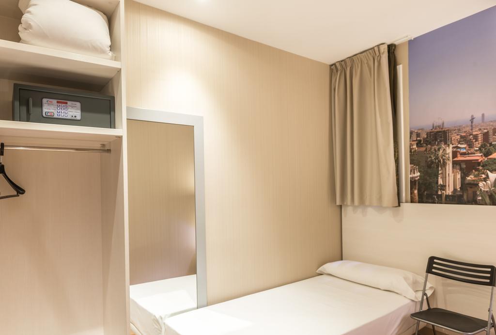 Hostal Bcn Ramblas Barcelona Eksteriør billede